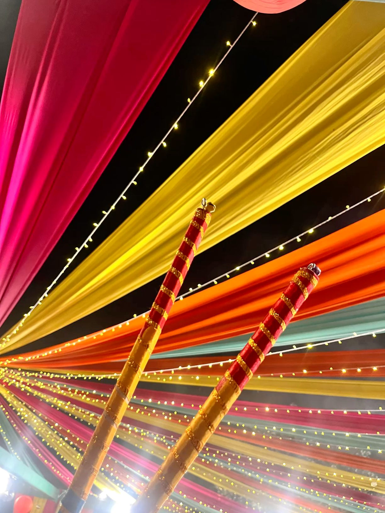 10 Stunning Navratri Photo Ideas to Spice Up Your Dance Night 10 Stunning Navratri Photo Ideas to Spice Up Your Dance Night